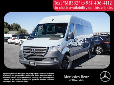 2024 Mercedes-Benz Sprinter Crew Van